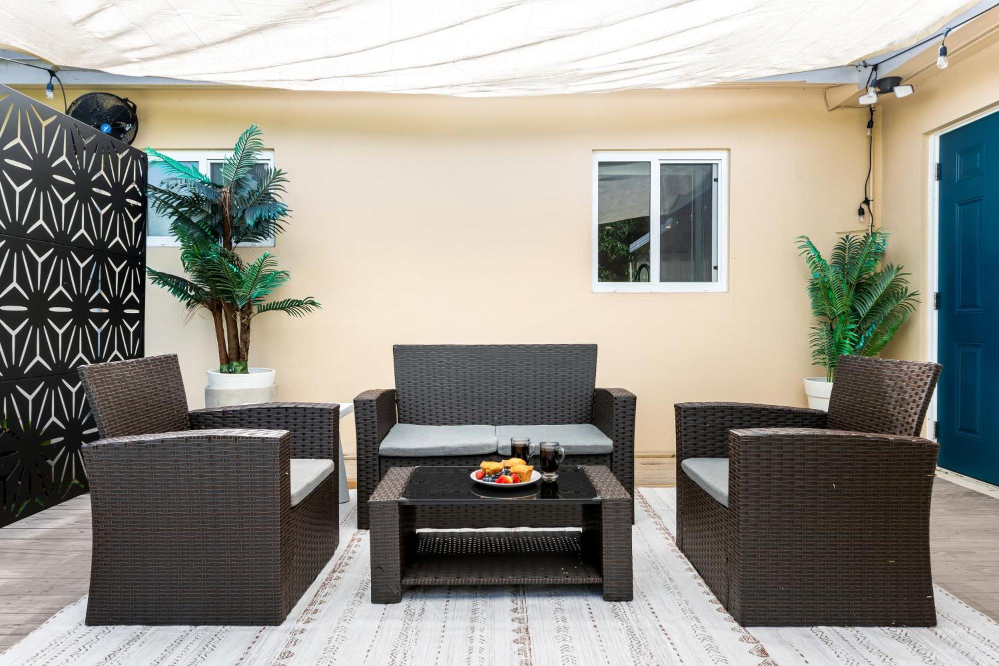 Modern Bungalow Near Wilton Drive I Pool Table Fort Lauderdale Exterior photo